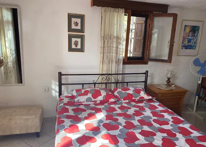 Real Holidays Antoniadou - Rustic House