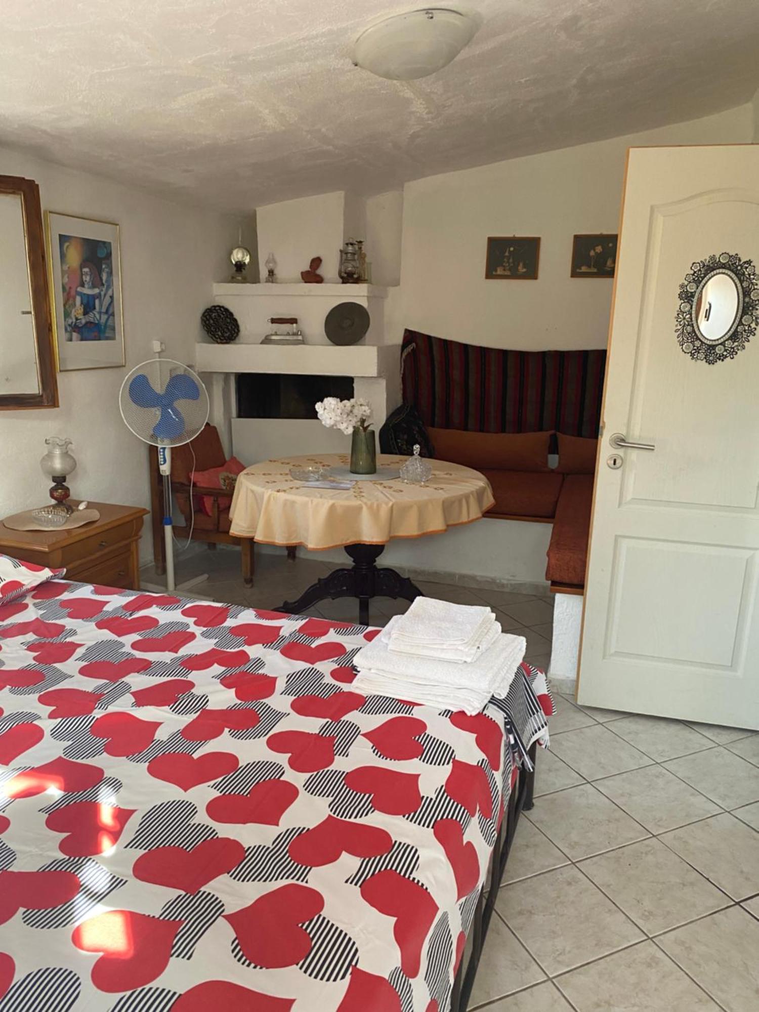 Real Holidays Antoniadou - Rustic House Ferienhaus